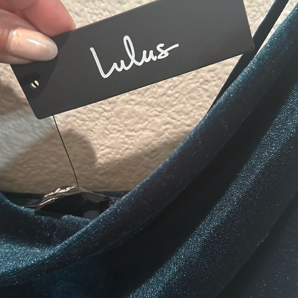 Lulus Dark green velvet dress - Picture 7 of 7